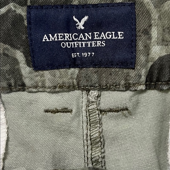 American Eagle Outfitters Camouflage Shortie Shorts Stretch Size 6 - Picture 5 of 7